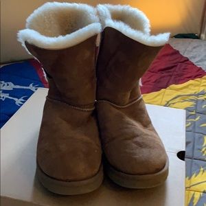 UGG BAILEY BUTTON BOOTS